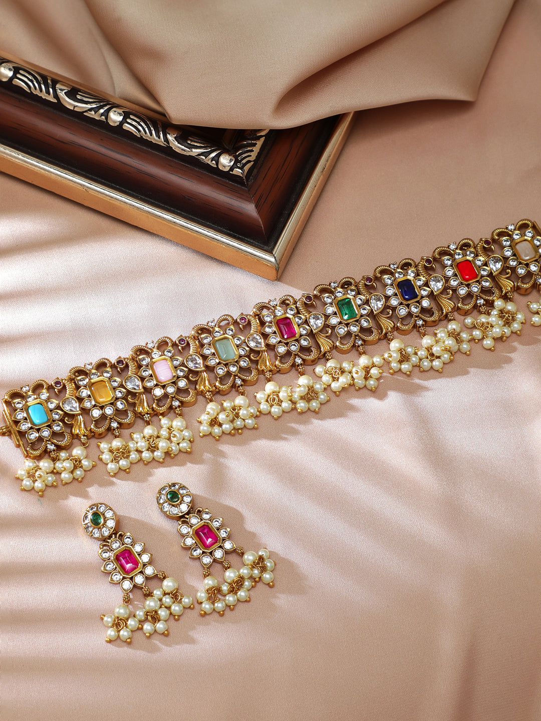 Gold Plated Choker Set With Multicolour Stones And White Beads.