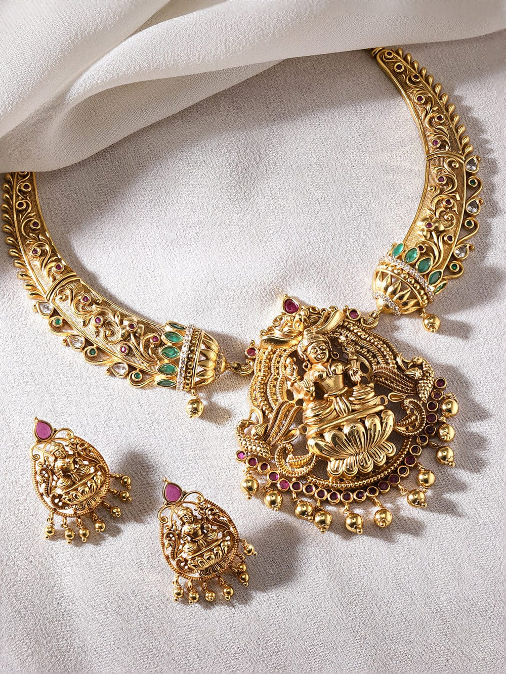 Rubans 22K Gold plated Kemp & Crystal Zirconia Studded Temple Luxury Choker Set Jewellery Sets